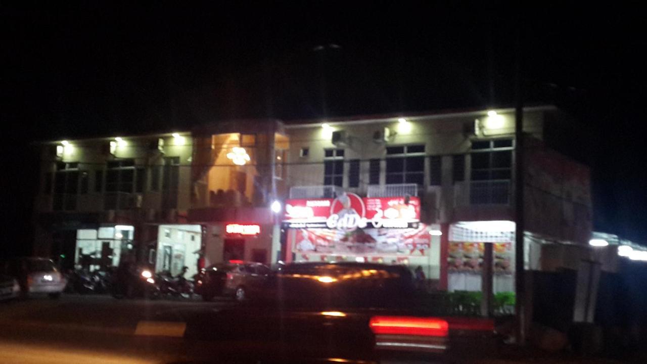 Daisyinn Budget Hotel Kuala Terengganu Kampong Gong Badak Eksteriør bilde