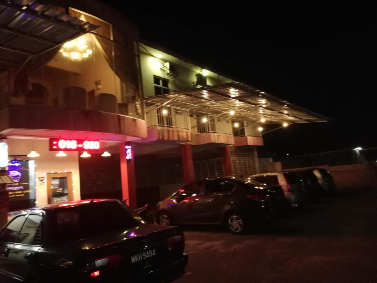 Daisyinn Budget Hotel Kuala Terengganu Kampong Gong Badak Eksteriør bilde