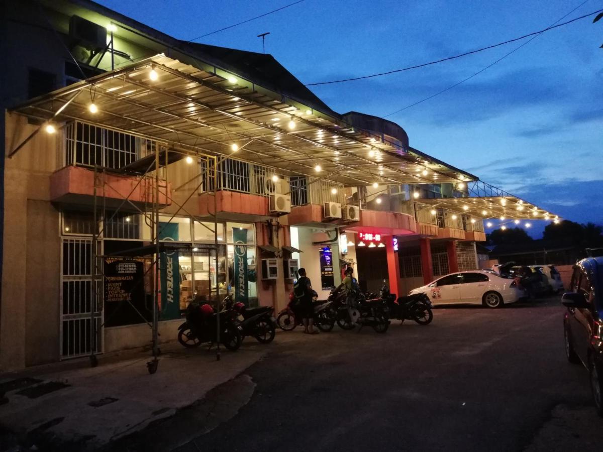 Daisyinn Budget Hotel Kuala Terengganu Kampong Gong Badak Eksteriør bilde