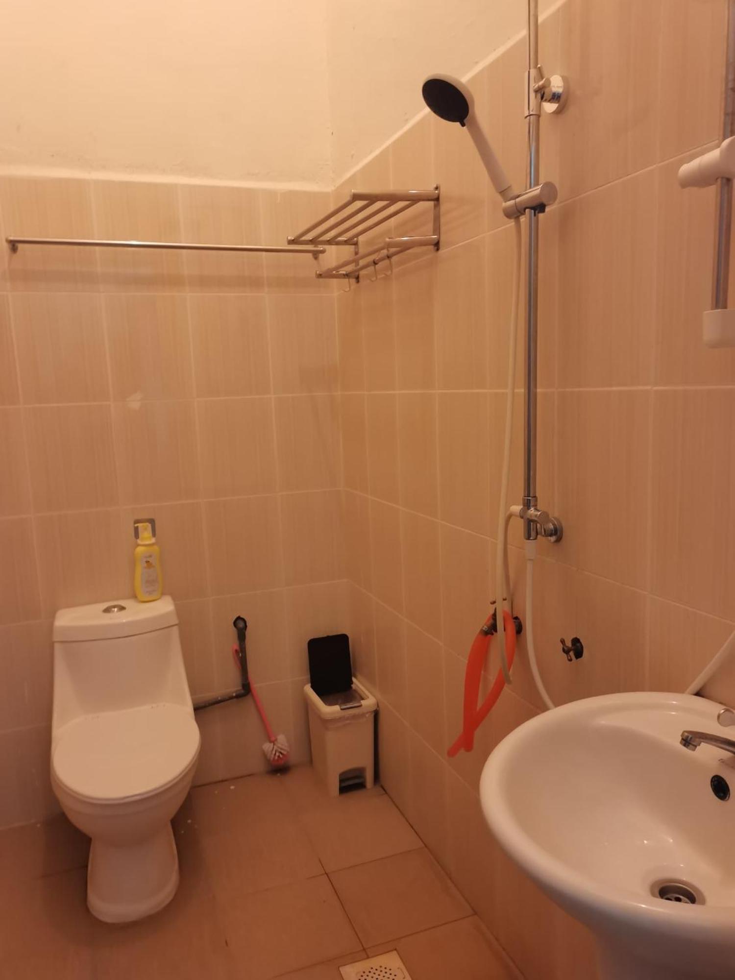 Daisyinn Budget Hotel Kuala Terengganu Kampong Gong Badak Eksteriør bilde
